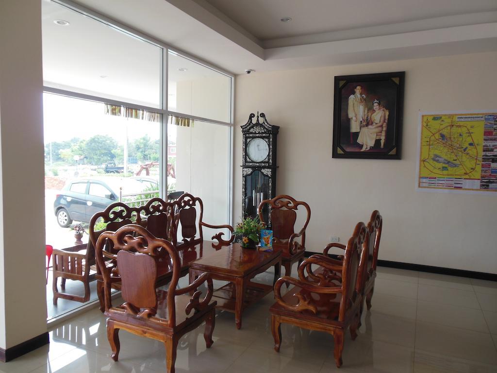 The Family Grand Hotel Udon Thani Exterior photo