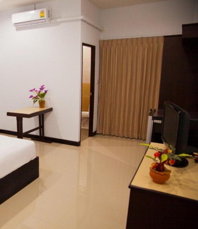 The Family Grand Hotel Udon Thani Room photo