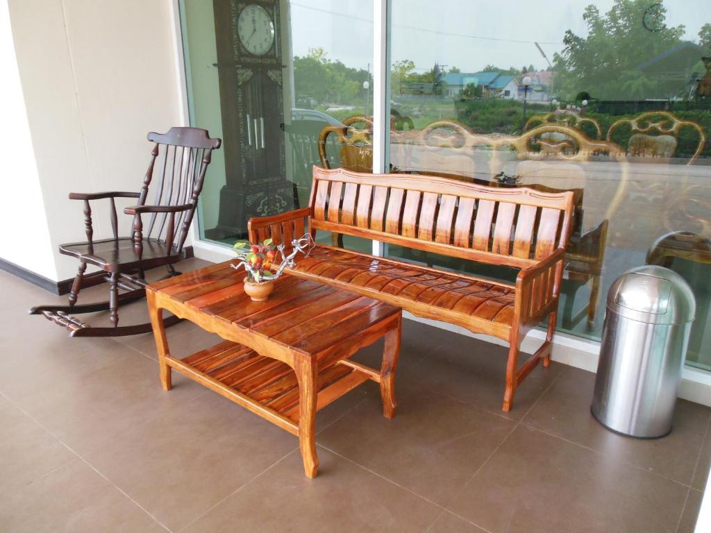The Family Grand Hotel Udon Thani Exterior photo